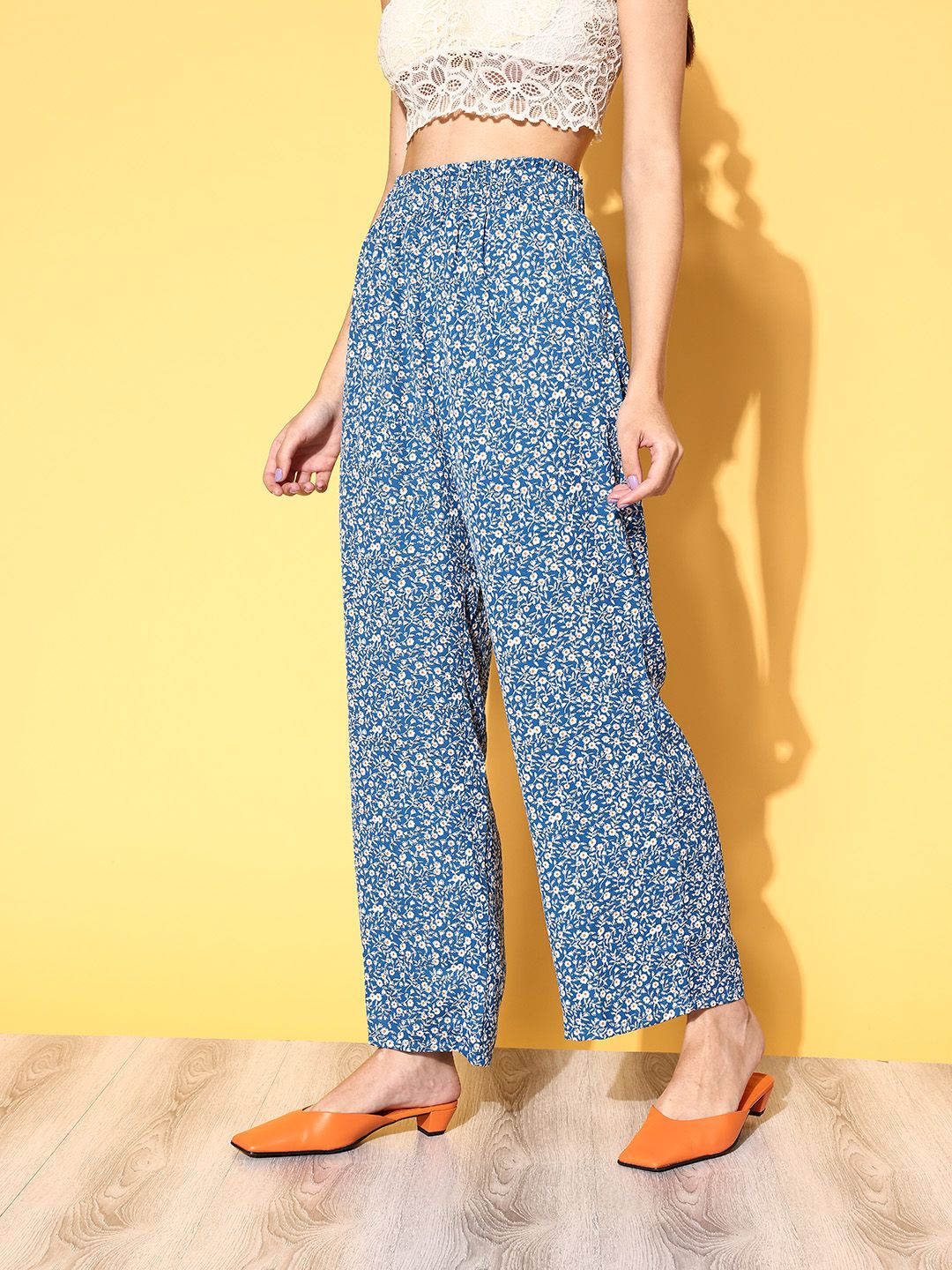 Berrylush Women Blue Floral Vacay Attire