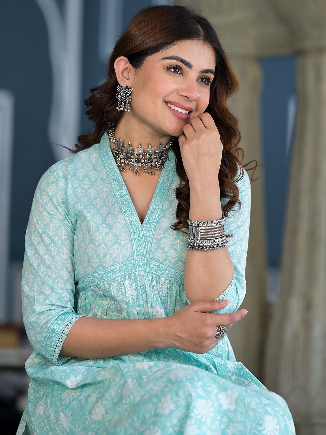 Vishudh Blue V Neck Floral Printed Regular Pure Cotton Kurta with Trousers & With Dupatta