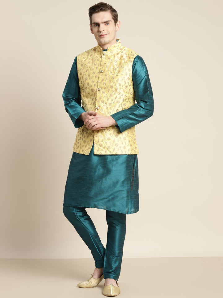 SOJANYA Men Green Ethnic Motifs Embroidered Thread Work Kurta with Churidar