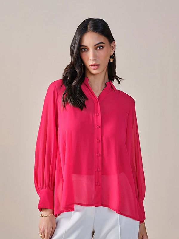 Dan gaya baju lengan panjang atas