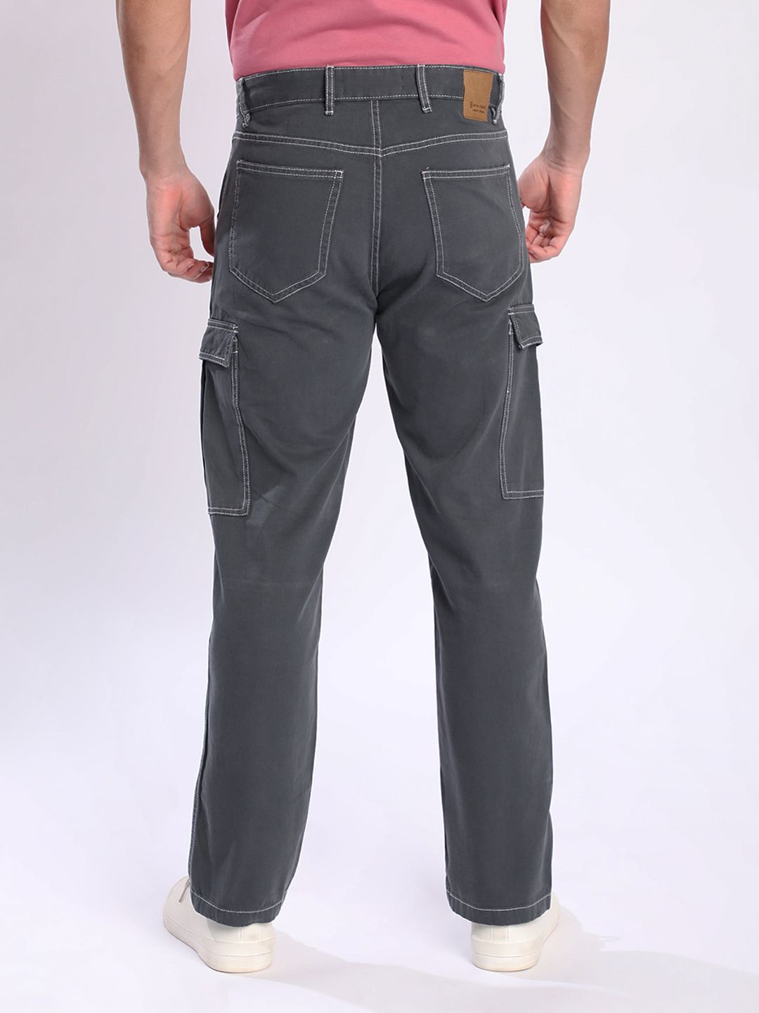 Bene Kleed Men Relaxed Pure Cotton Contrast Stitch Cargos Trousers
