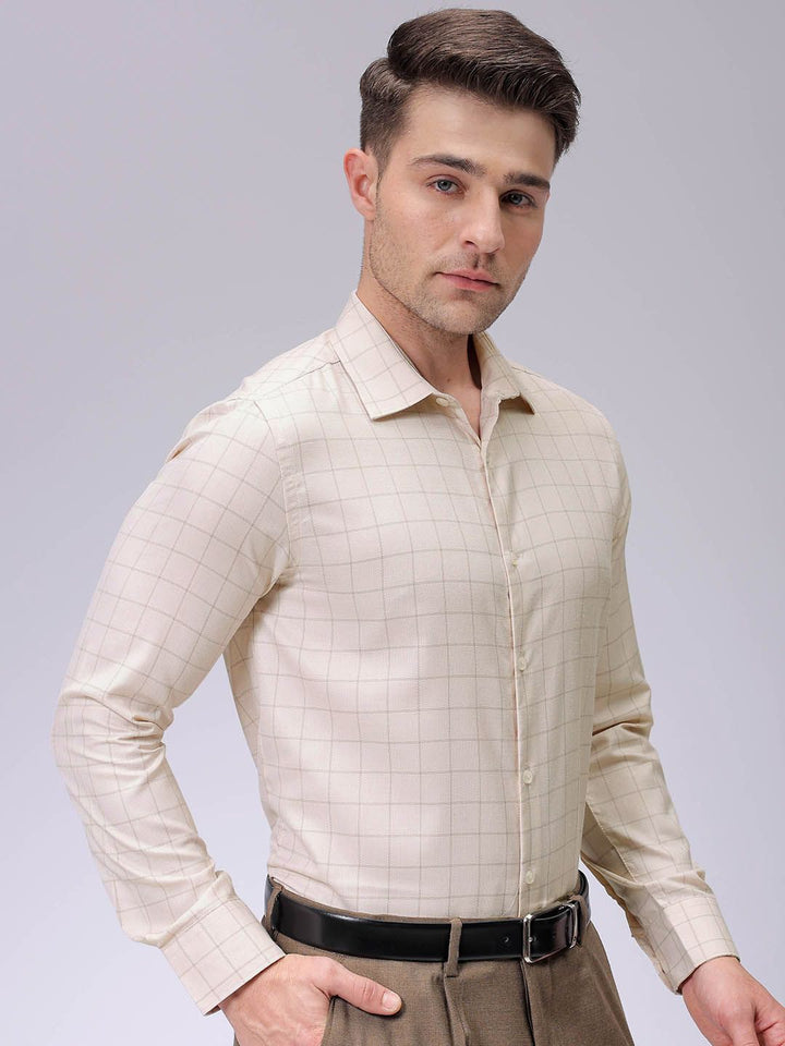 The Indian Garage Co. X Luxe Men Spread Collar Checked Slim Fit Formal Shirt