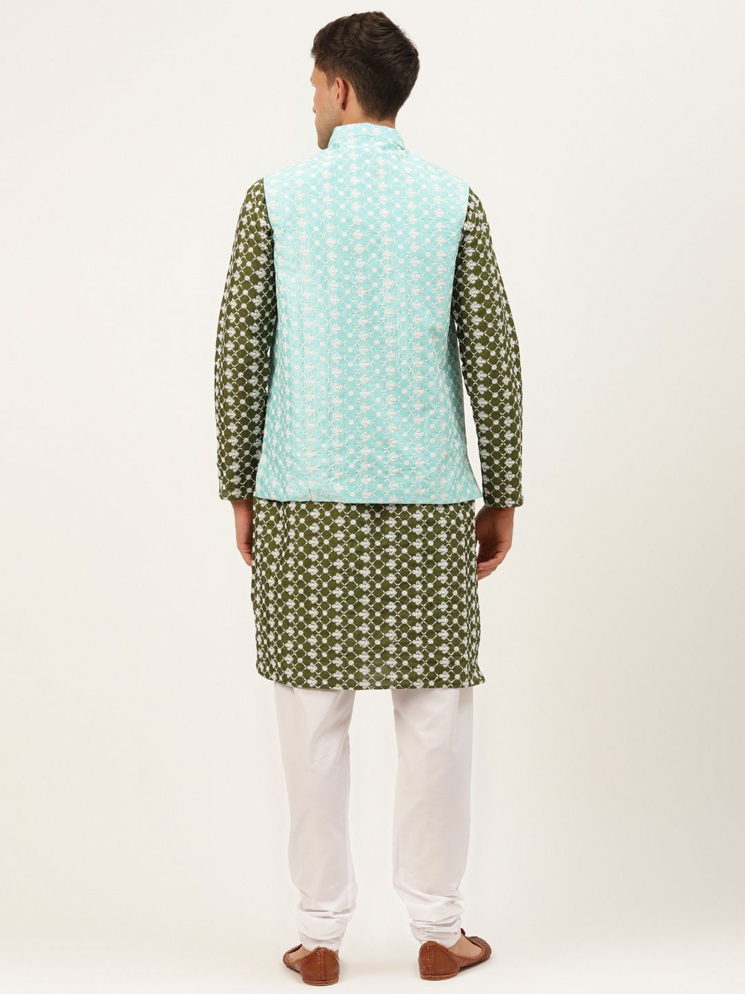 SOJANYA Men Green Ethnic Motifs Embroidered Thread Work Kurta with Churidar