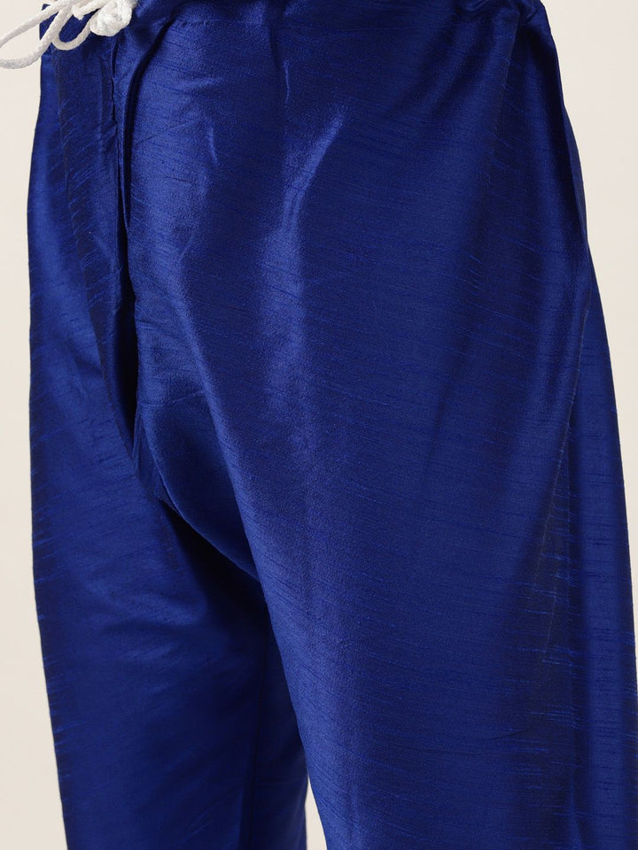 SOJANYA Men Blue Solid Kurta with Churidar & Jacket