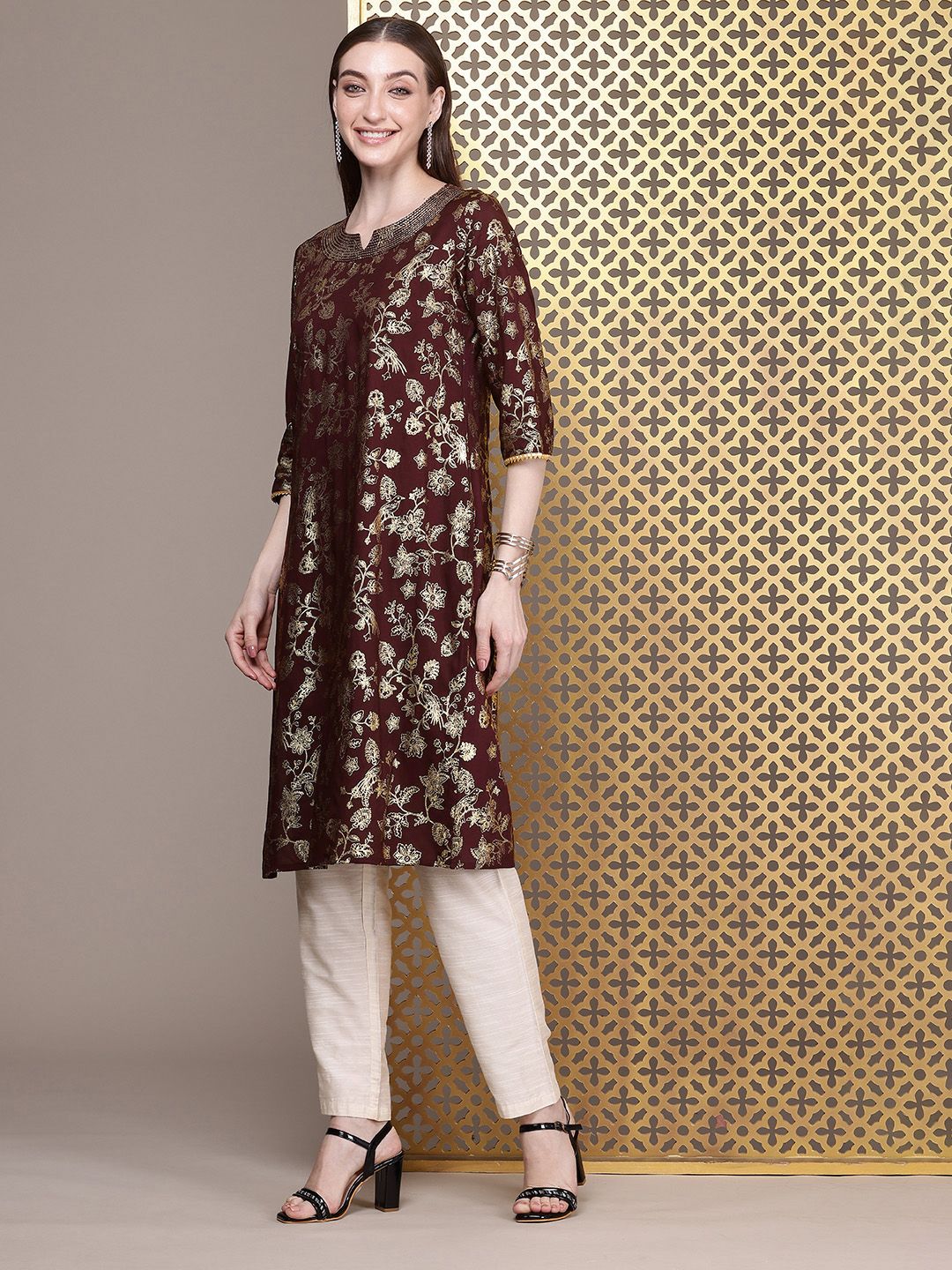 House of Pataudi Floral Printed Thread Work Detail Jashn Kurta