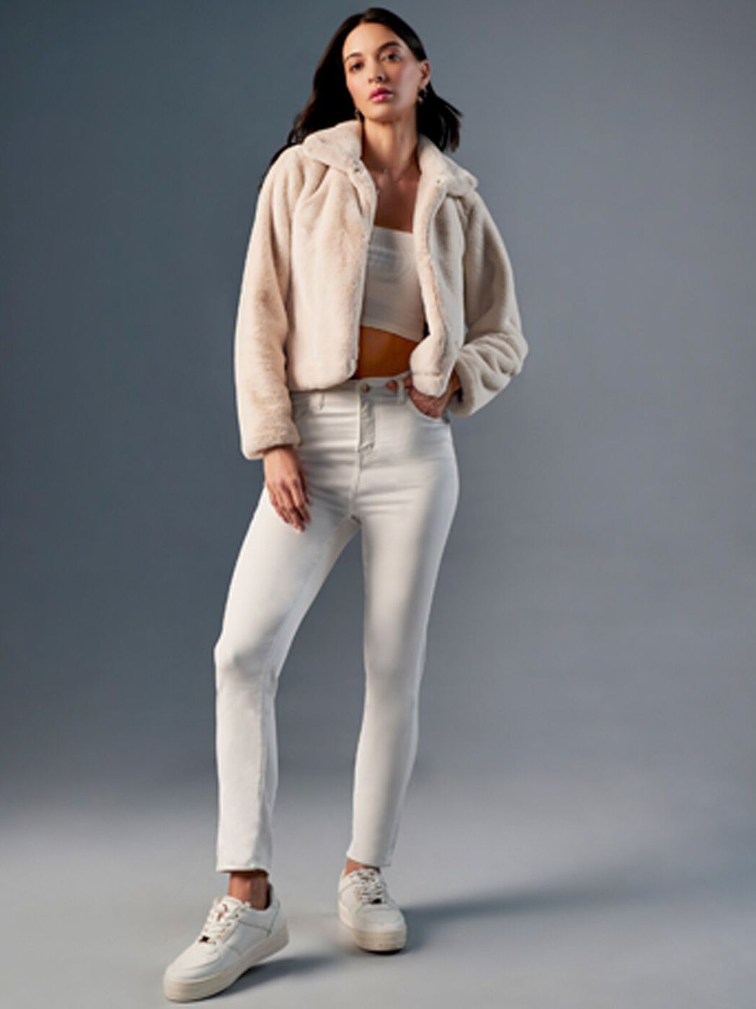 AND Spread Collar Crop Tailored Jacket