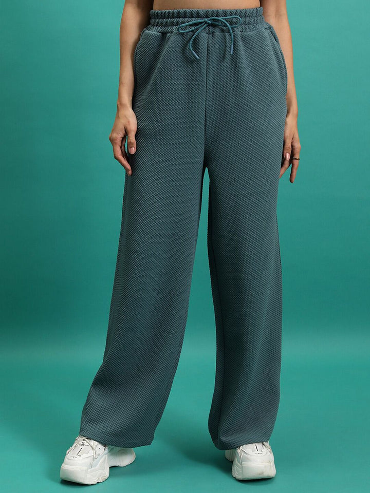 Tokyo Talkies Women  Sweatshirt With Track Pants Co-Ords