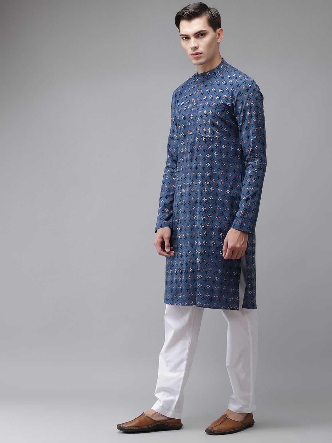 See Designs Men Blue Ethnic Motifs Printed Regular Pure Cotton Kurta with Pyjamas