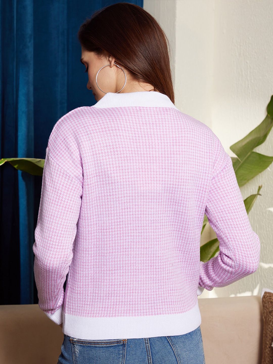 Berrylush Lavender & White Houndstooth Pattern Contrast Collar Acrylic Pullover Sweater