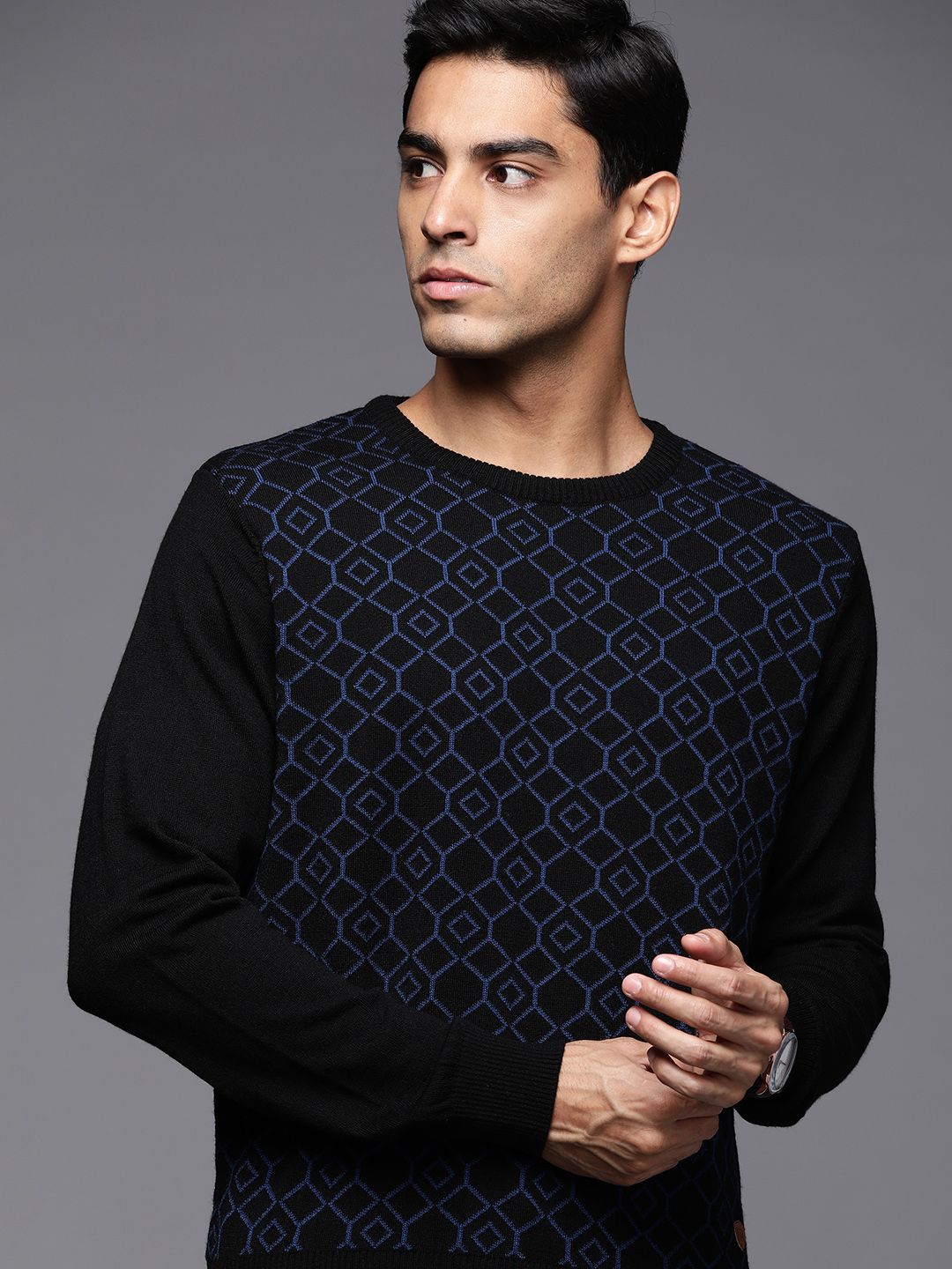 Raymond Men Black & Blue Geometric Woolen Pullover