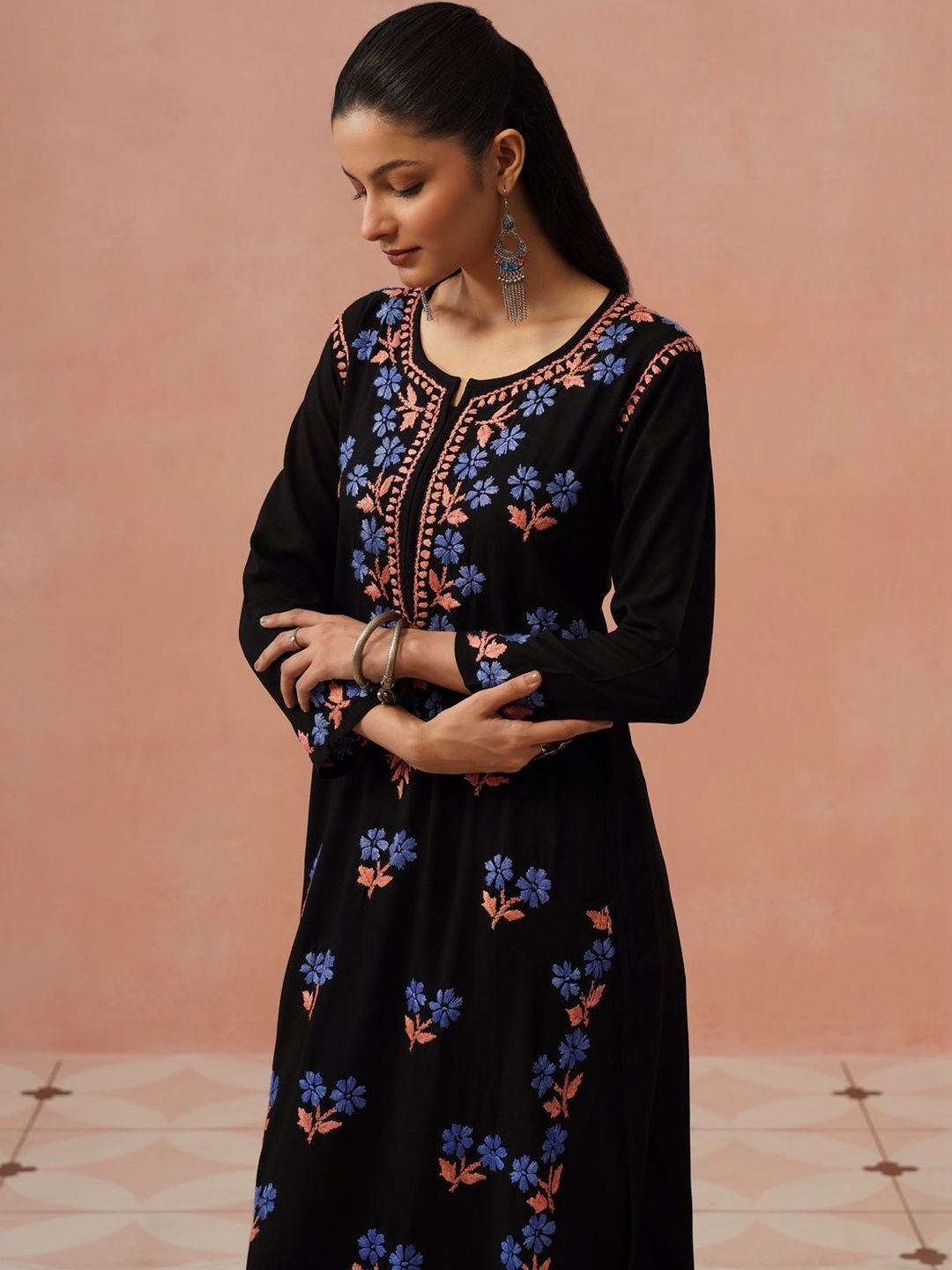 House of Chikankari Women Floral Embroidered Thread Work Indie Florals Kurta