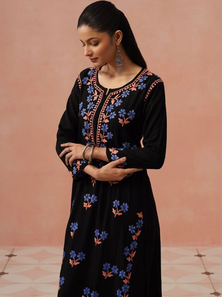 House of Chikankari Women Floral Embroidered Thread Work Indie Florals Kurta