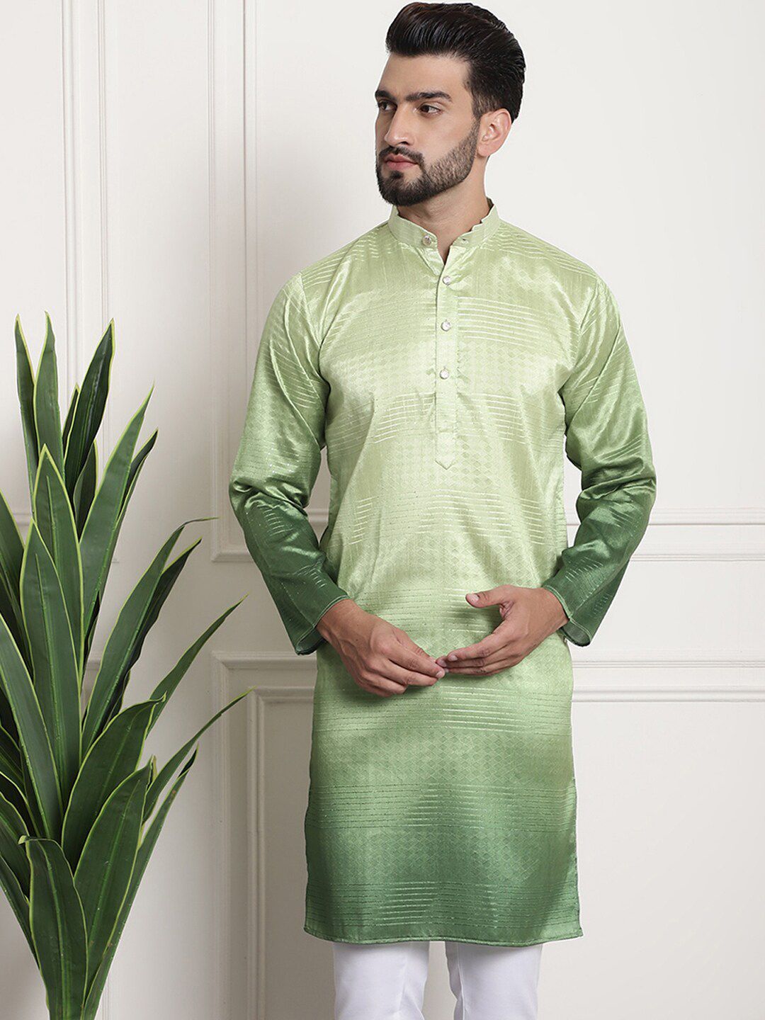 SOJANYA Ethnic Motifs Woven Design Jacquard Mandarin Collar Straight Kurta