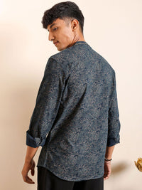 The Indian Garage Co Men Slim Fit Indie Printed Resortwear Shirt