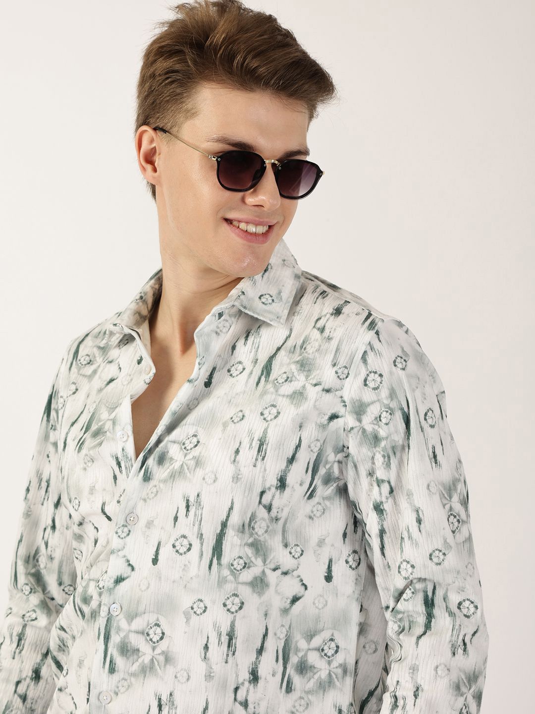 Thomas Scott Men Premium Cutaway Collar Abstract Printed Casual Shirt