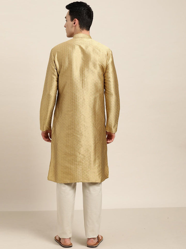 SOJANYA Men Golden Woven Design Straight Kurta
