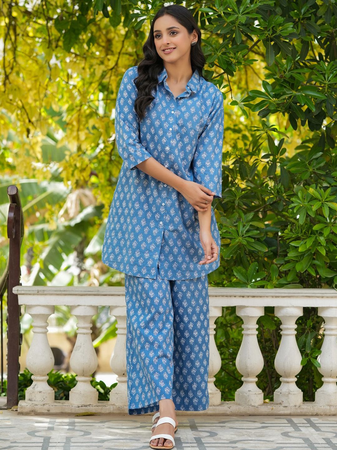 SANSKRUTIHOMES Blue Printed Pure Cotton Shirt with Lounge Pants