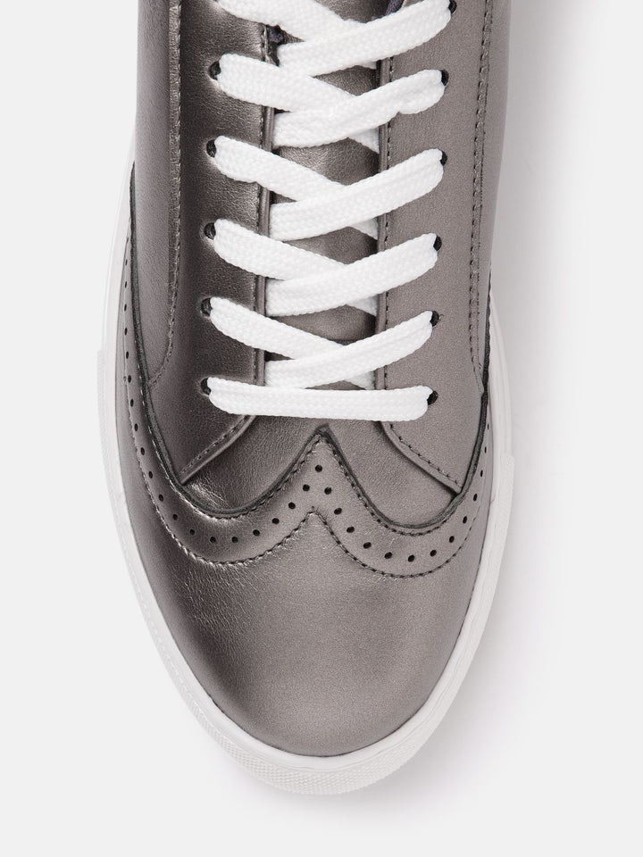 DressBerry Women Perforated Brogues