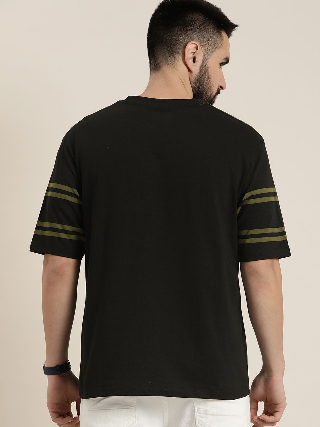 Dillinger Men colourblocked berjalur T-shirt Cotton Fit