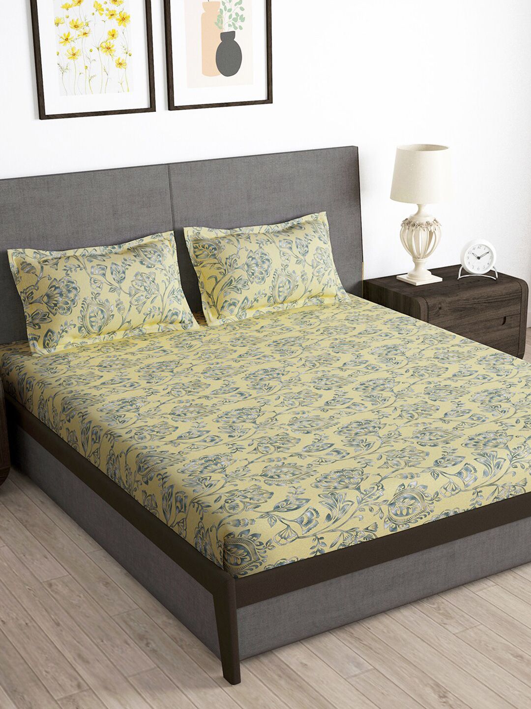 Story@home Cream & Grey Floral 180 TC Queen Bedsheet with 2 Pillow Covers