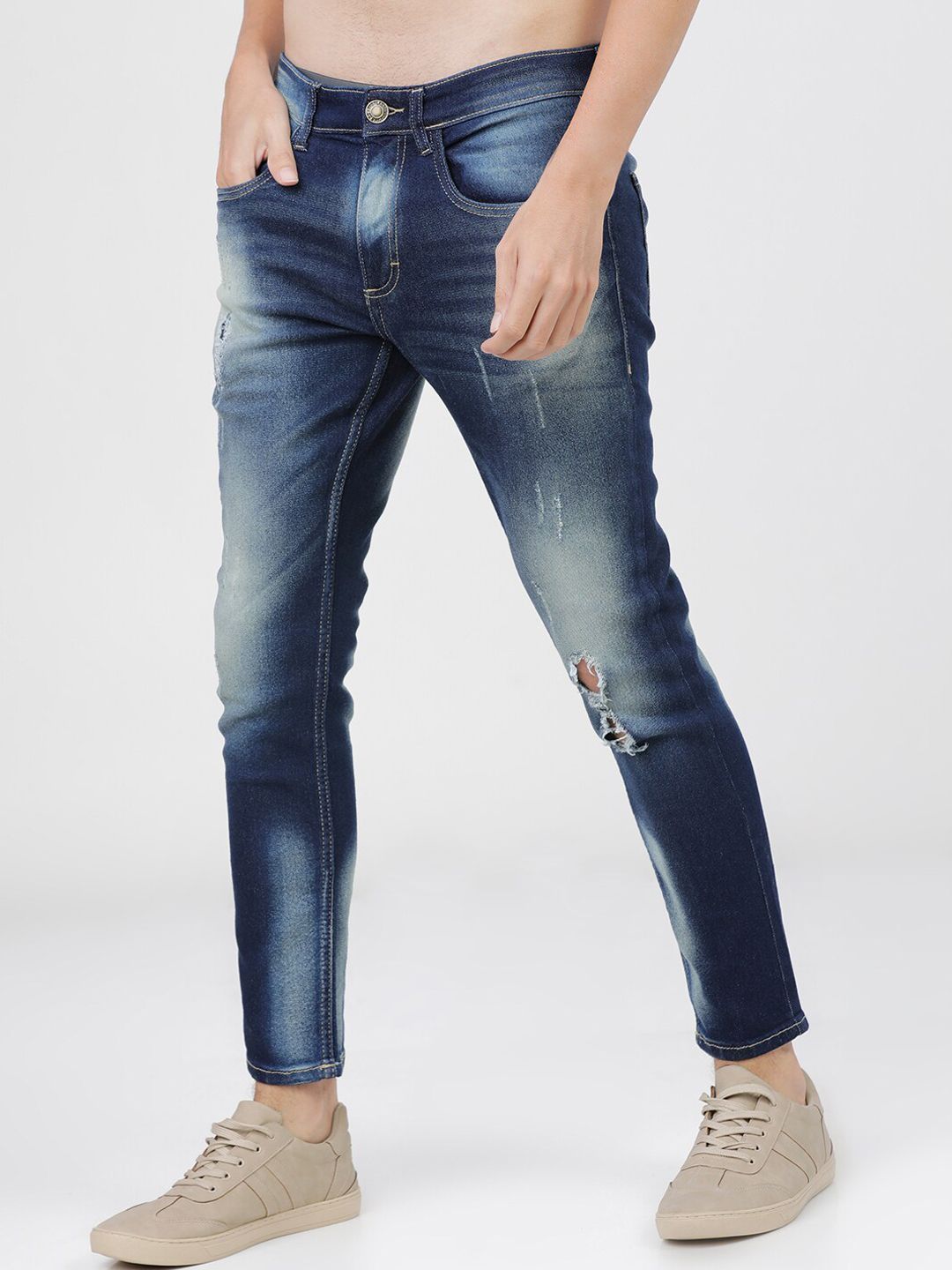 HIGHLANDER Men Blue Tapered Fit Mildly Distressed Heavy Fade Jeans