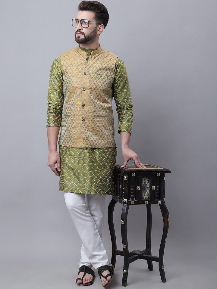 SOJANYA Embroidered Mandarin Collar Regular Kurta With Churidar & Nehru Jacket