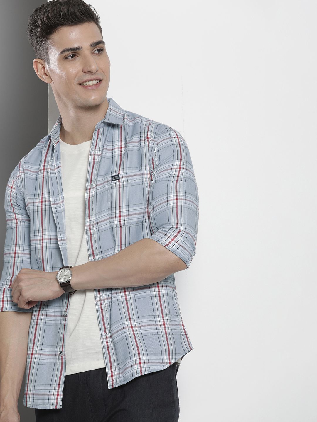 The Indian Garage Co Men Slim Fit Opaque Checked Casual Shirt