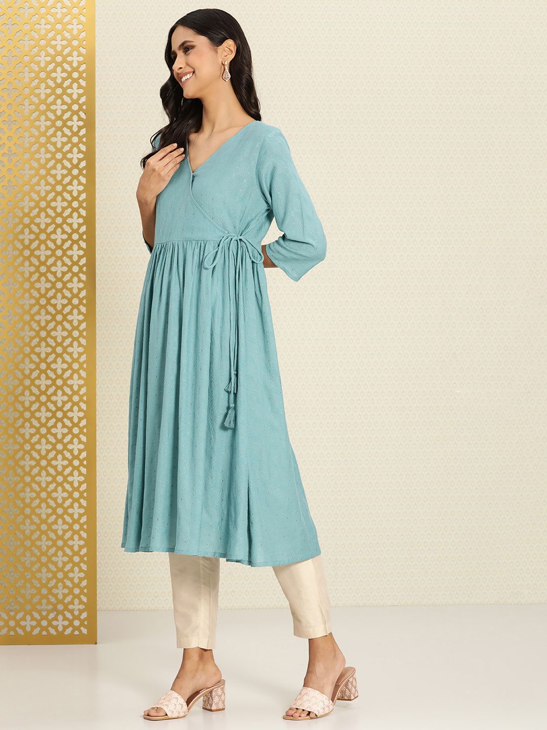 House of Pataudi Woven Design Thread Work Flared Anarkali Rozana Kurta