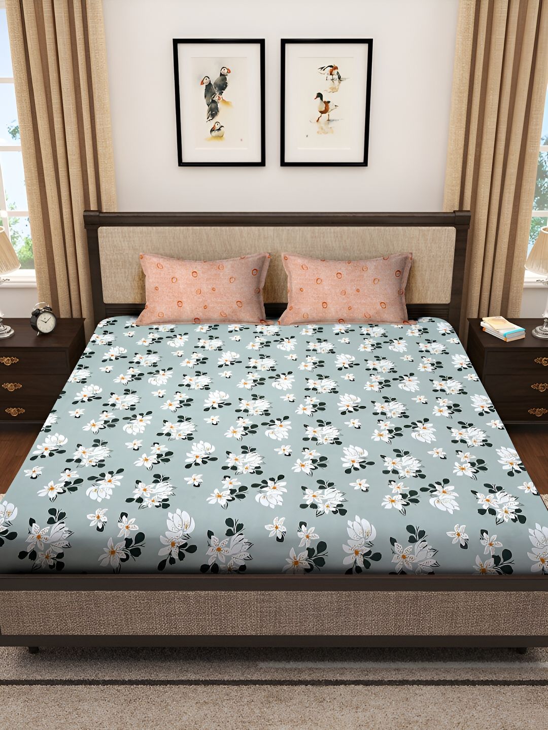 KLOTTHE Blue & White Floral Printed 300TC Super King Bedsheet With 2 Pillow Covers
