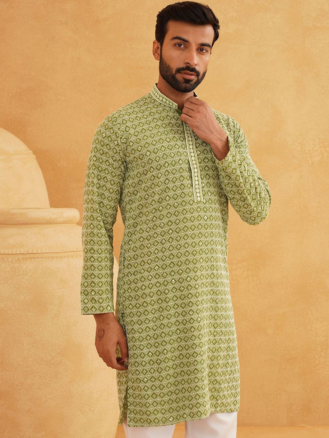 SOJANYA Geometric Embroidered Regular Sequinned Pure Cotton Kurta With Churidar