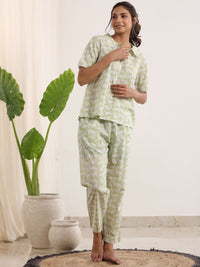 SANSKRUTIHOMES Conversational Printed Pure Cotton Night Shirt And Trousers
