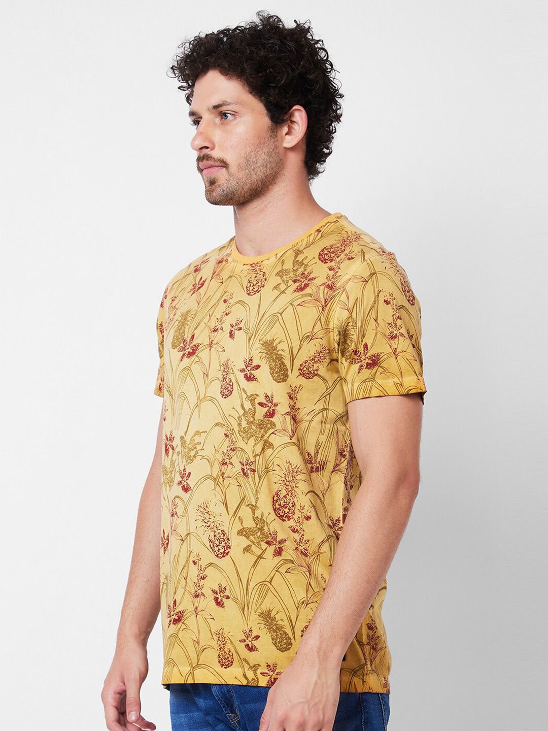SPYKAR Floral Printed Pockets Round Neck Pure Cotton Slim Fit T-shirt