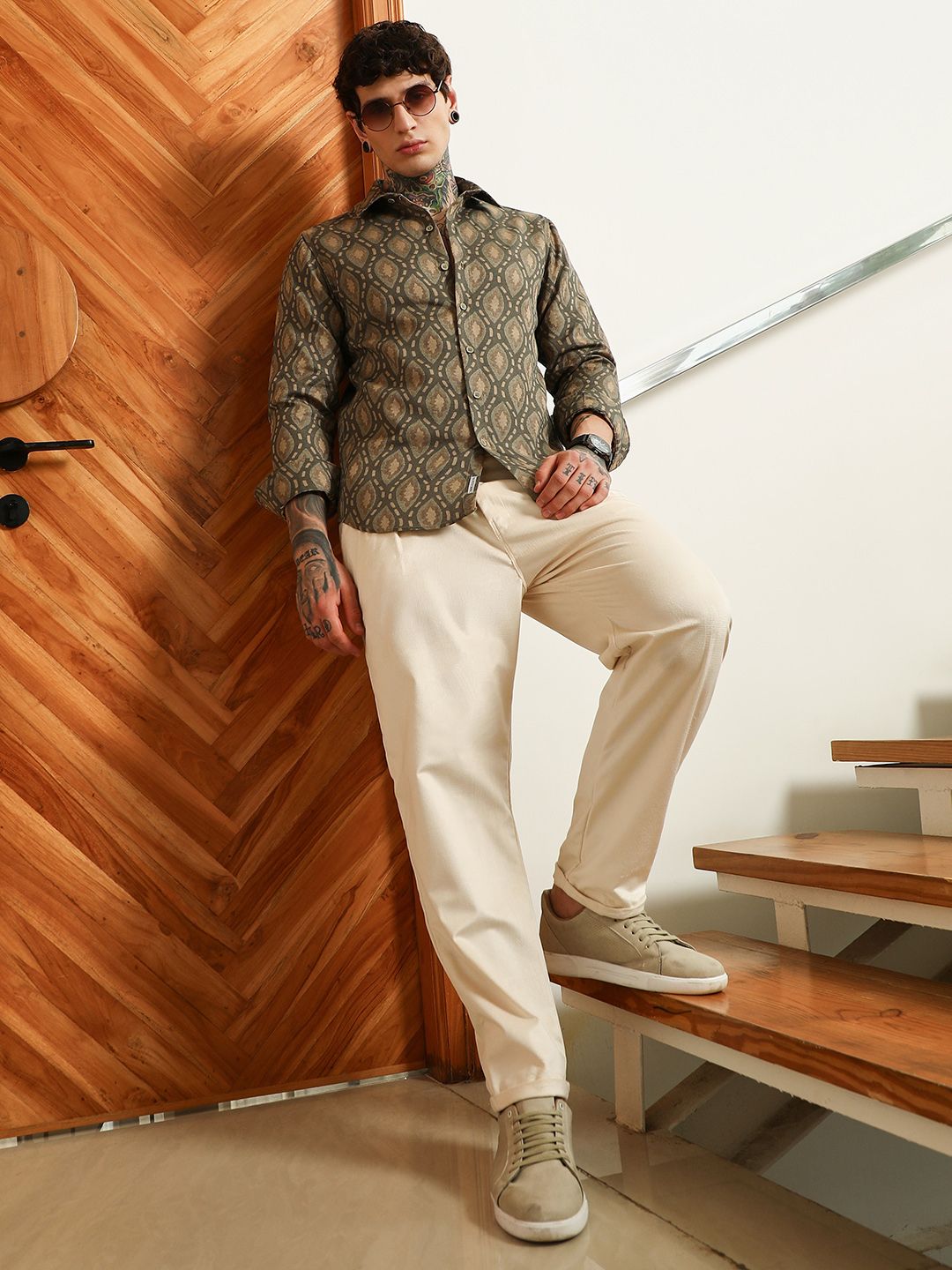 Campus Sutra Men Comfort Fit Ethnic Motifs Printed Spread Collar Cotton Casual Shirt