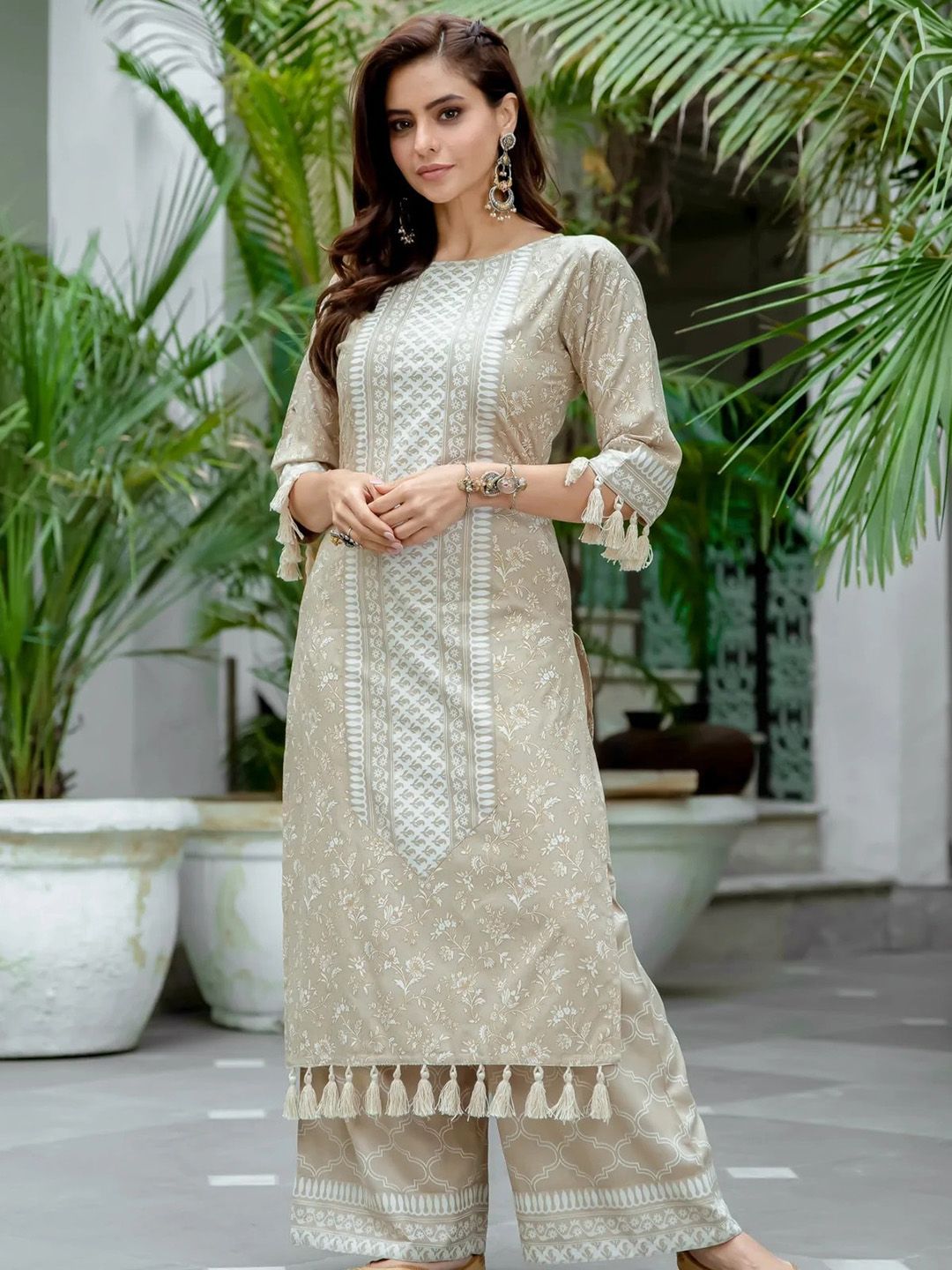 Rustorange Women Floral Printed Boat Neck Kurta with Palazzos