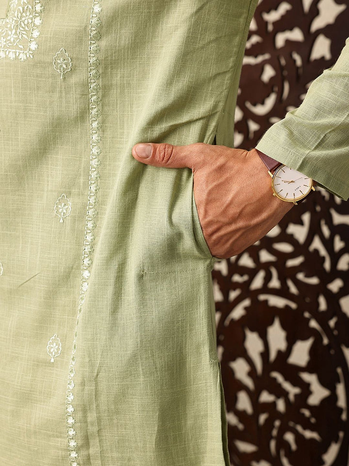 House of Pataudi Floral Embroidered Mandarin Collar Thread Work Pure Cotton Jashn Kurta