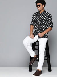 DENNISON Men Black Regular Fit Floral Printed Casual Shirt
