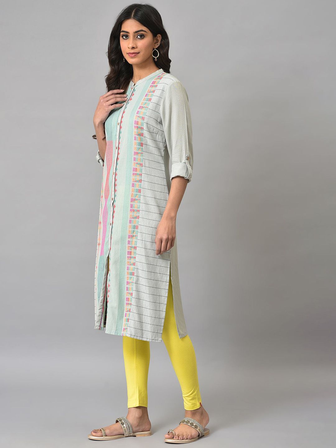 W Women Geometric Striped Indie Prints Kurta