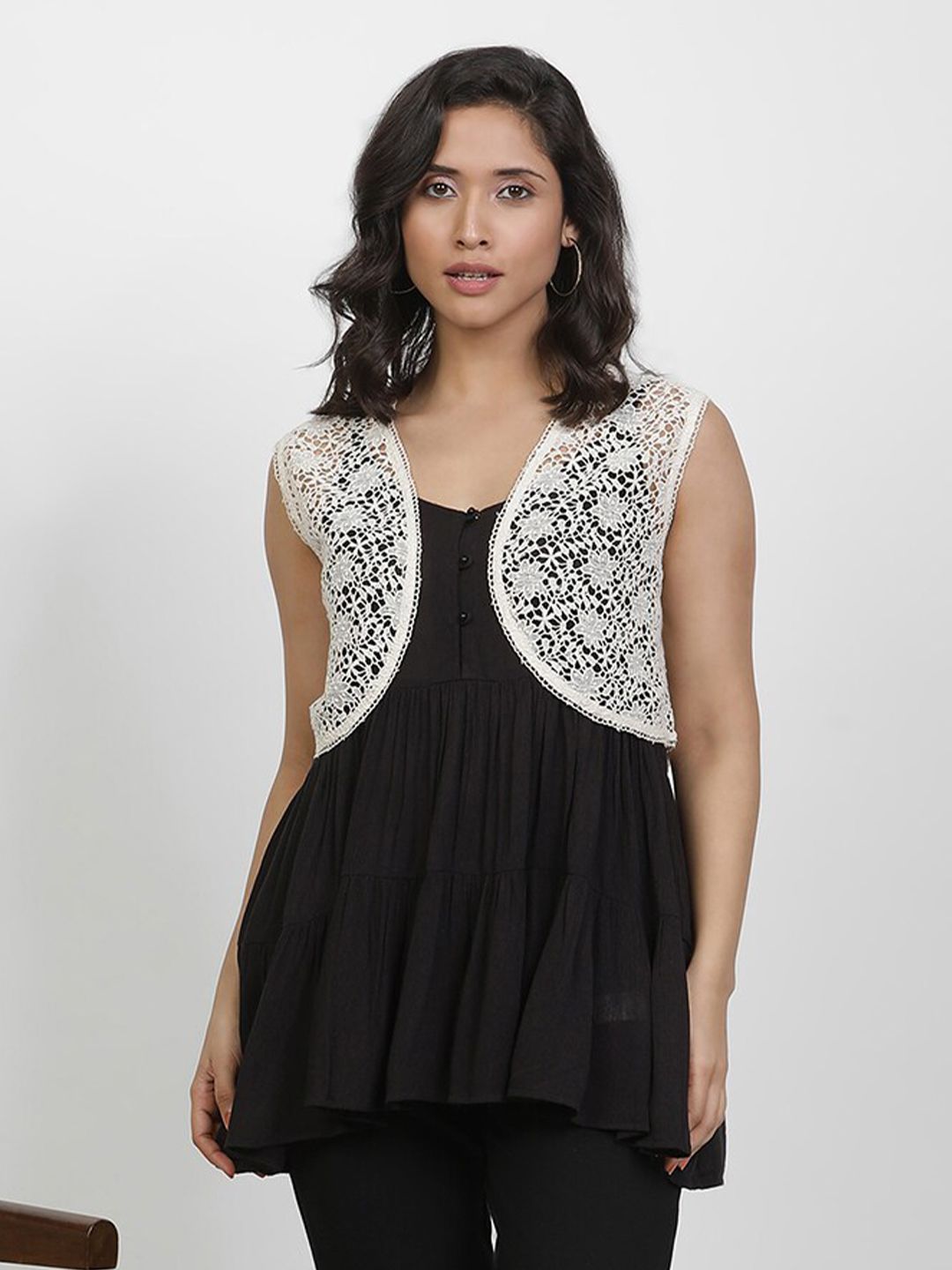 W Shoulder Straps Top With Gillet