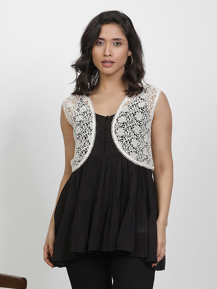 W Shoulder Straps Top With Gillet