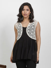W Shoulder Straps Top With Gillet