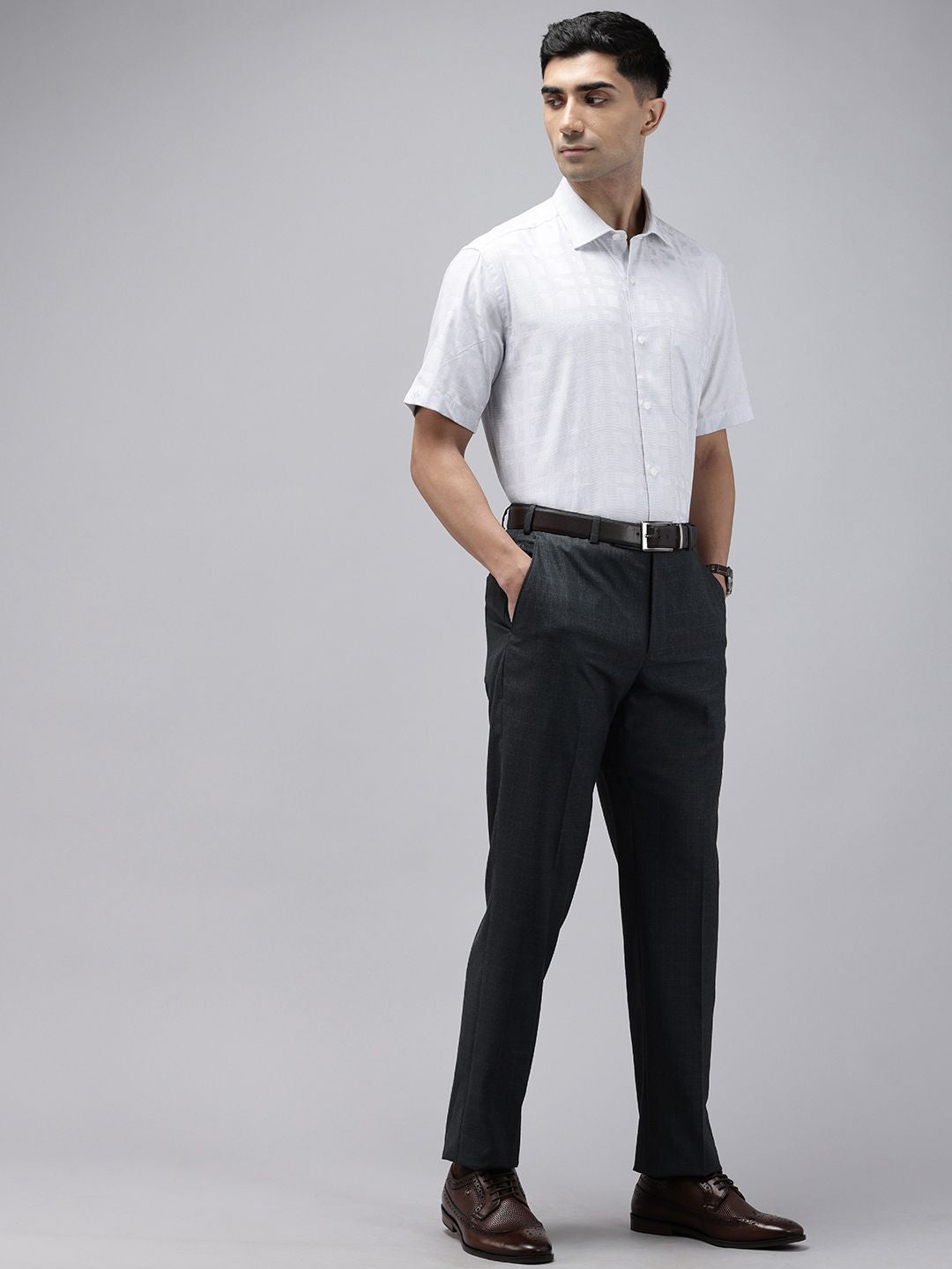 Park Avenue Men Checked Trousers