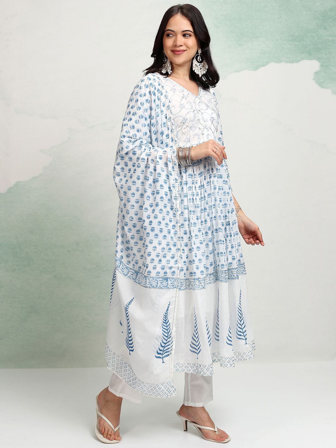 Vishudh Ethnic Motifs Embroidered Gotta Patti Pure Cotton Kurta With Trousers & Dupatta