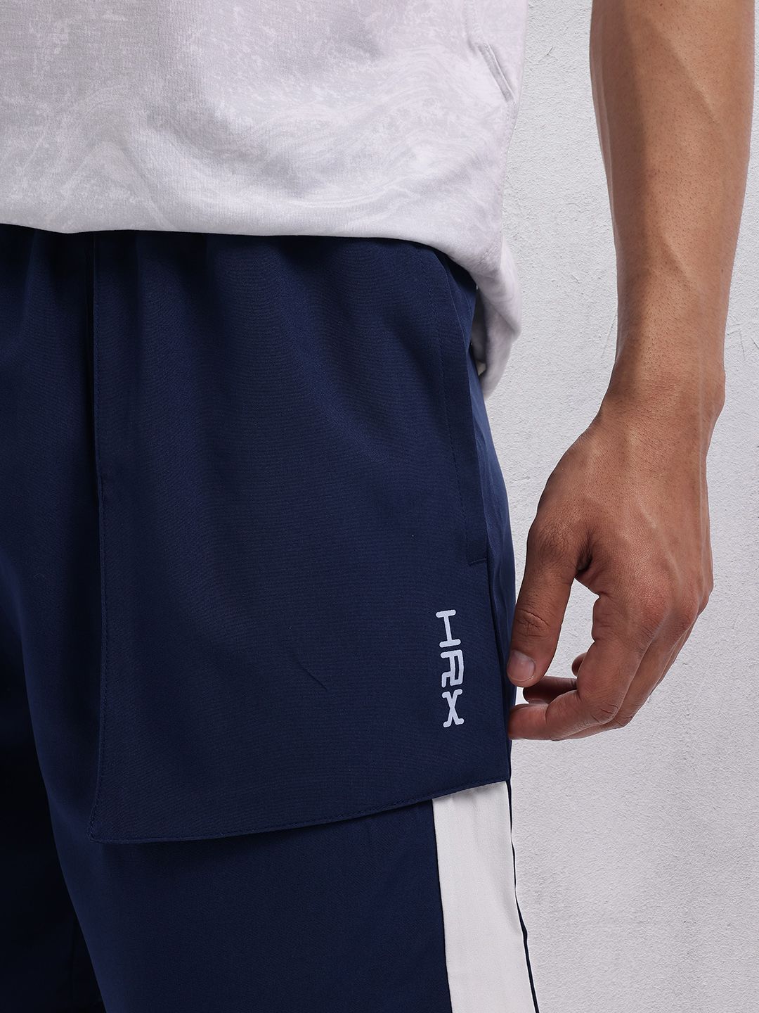 HRX by Hrithik Roshan Men Side Stripe Shorts