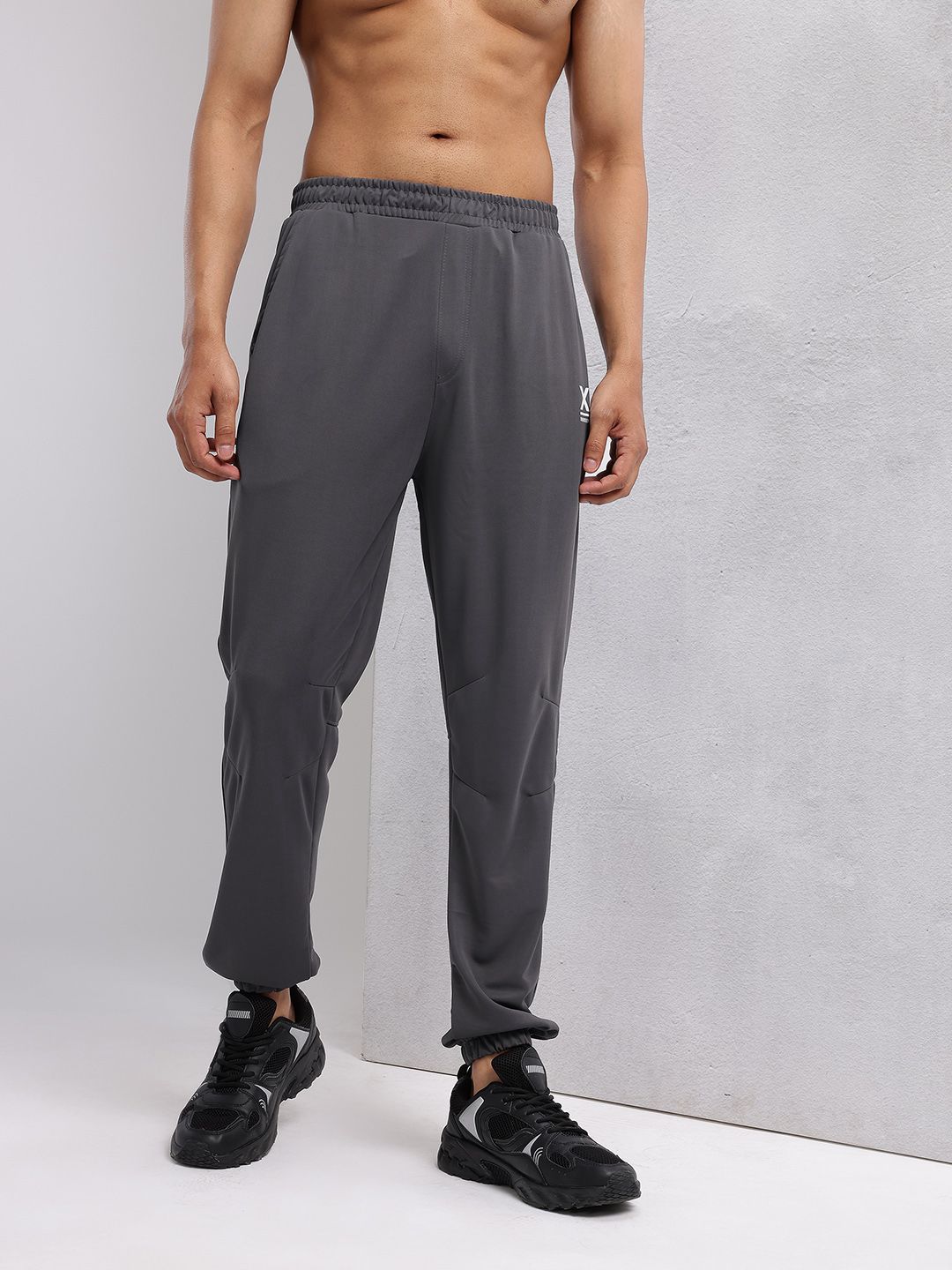 HRX by Hrithik Roshan Men Brand Logo Detail Rapid-Dry Training Joggers