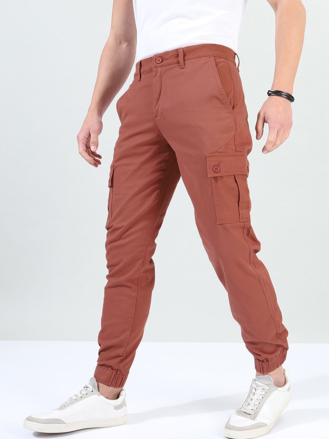 The Indian Garage Co Men Rust Brown Solid Slim Fit Cargo Joggers