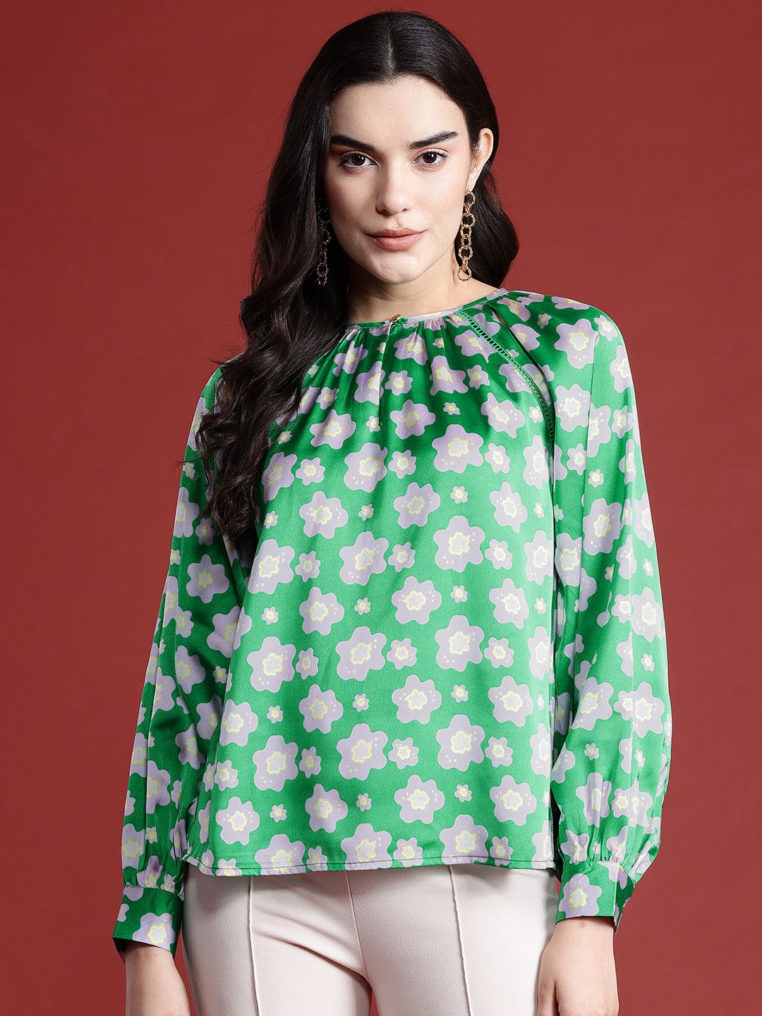 all about you Floral Print Keyhole Neck Top