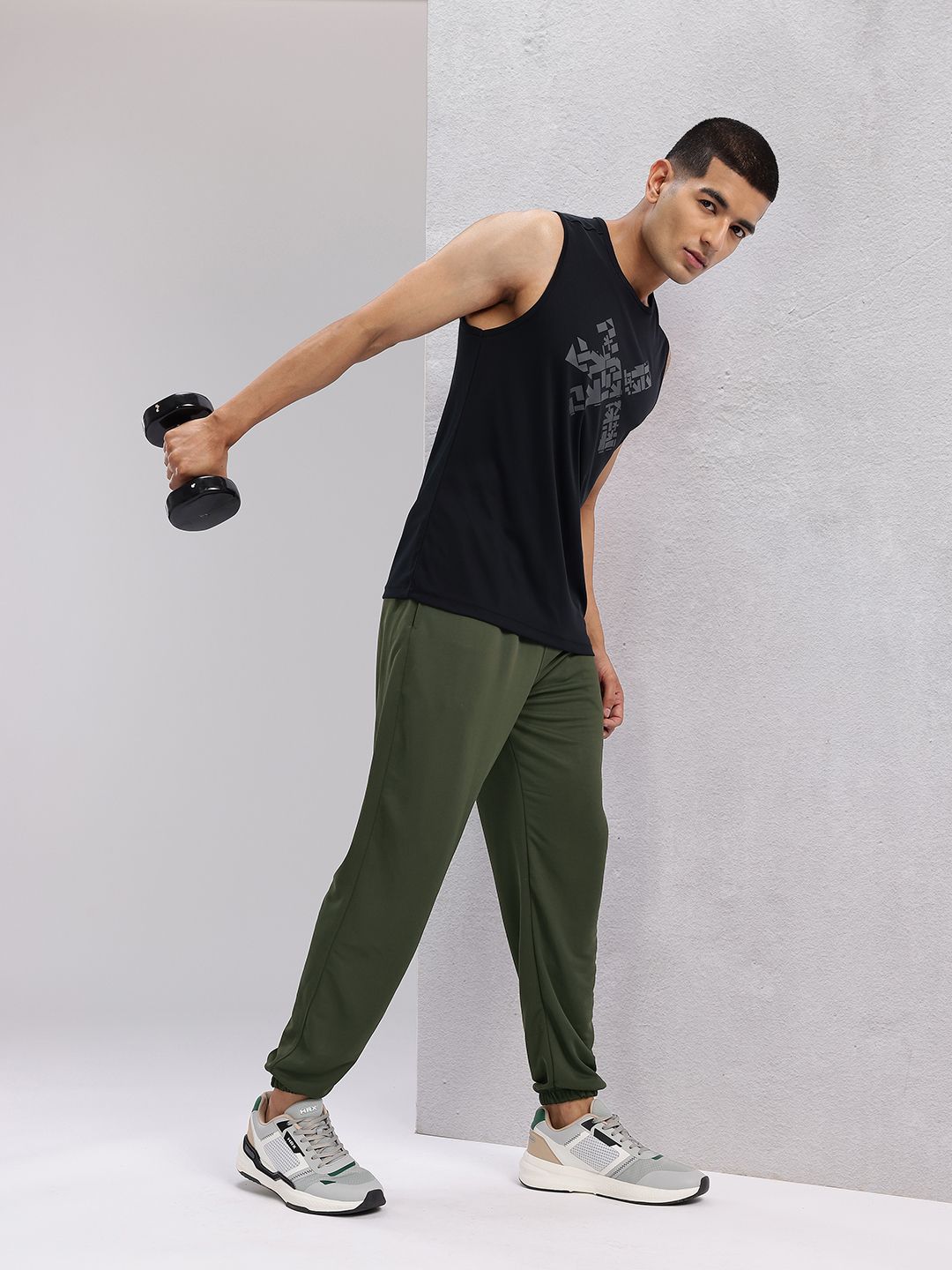HRX by Hrithik Roshan Men Typography Print Rapid-dry Mid-Rise Regular Fit Training Joggers