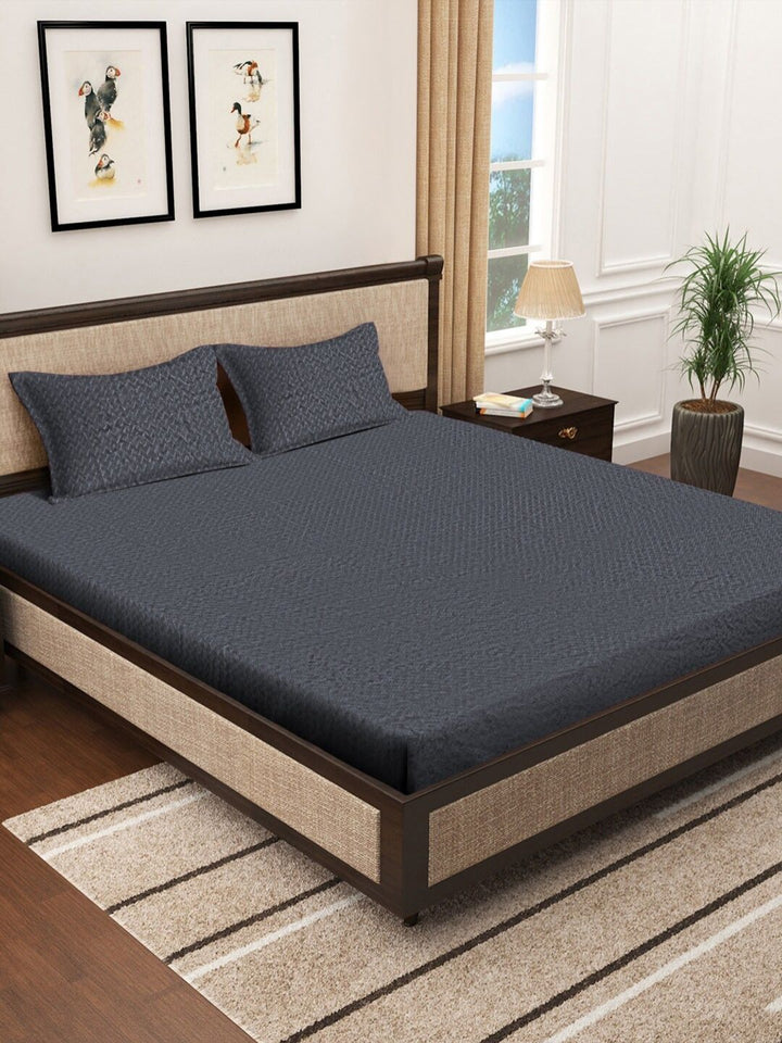 KLOTTHE Grey 300TC Woolen Double King Bedsheet With 2 Pillow Covers