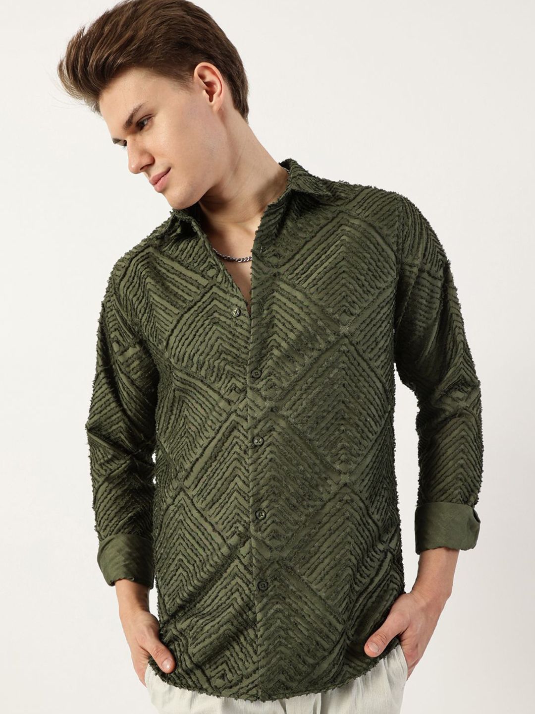 Thomas Scott Men Premium Spread Collar Textured Solid Slim Fit Casual Shirt