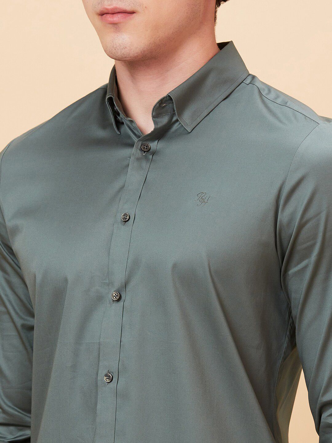 Being Human Spread Collar Slim Fit Cotton Casual Shirt